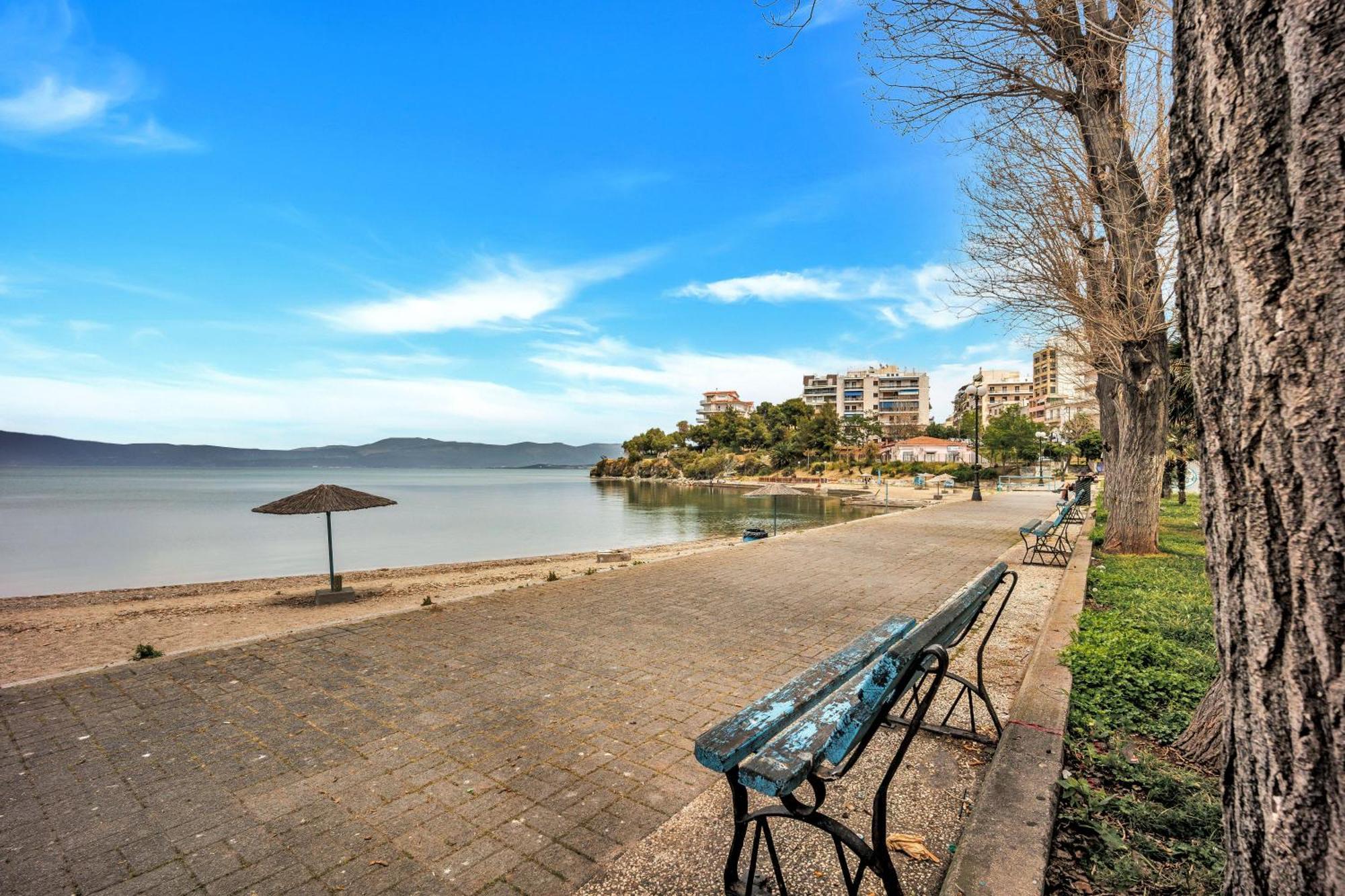 Fabulous Central Apartment Close To The Sea! Chalkís Exteriör bild