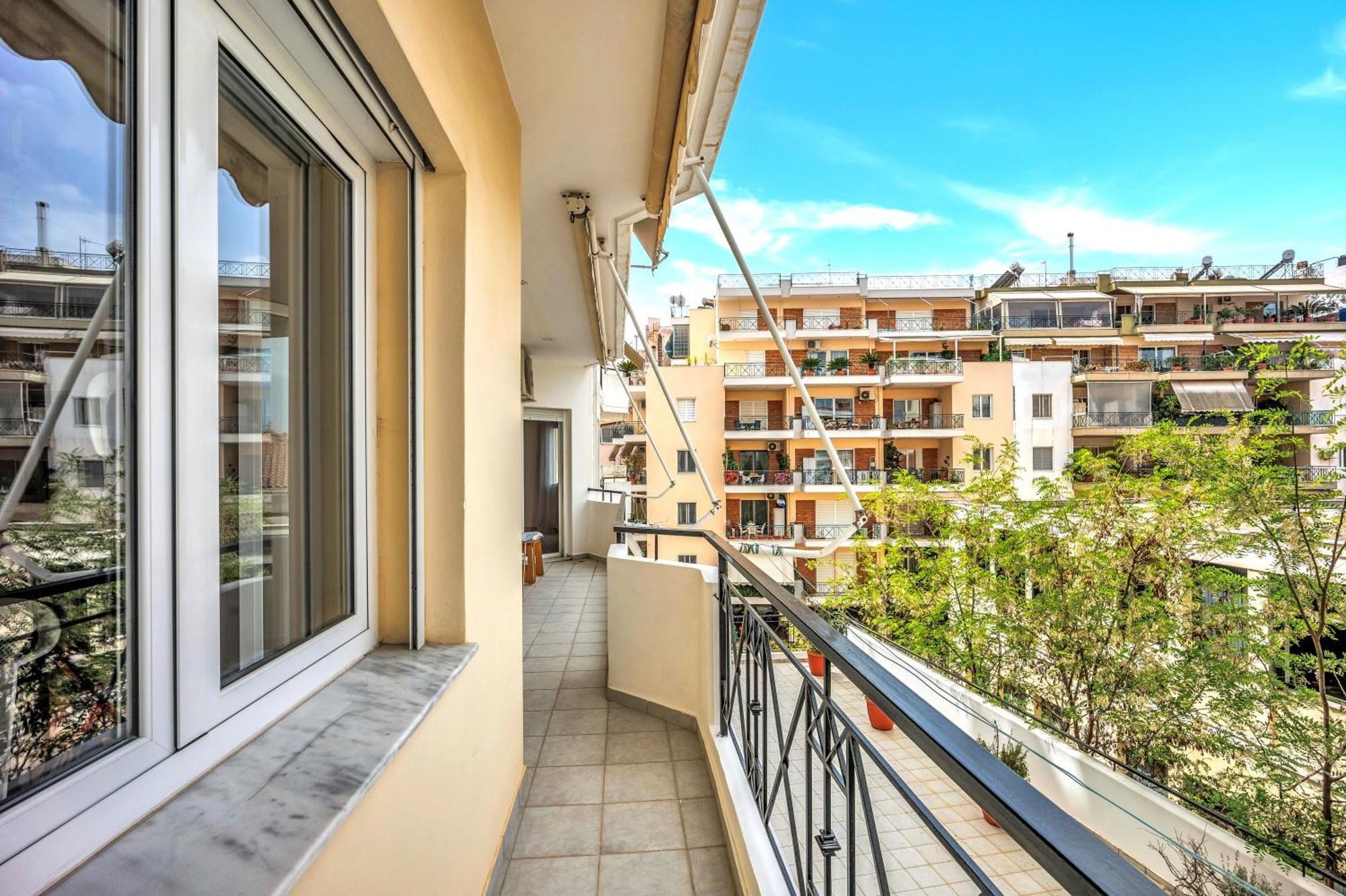 Fabulous Central Apartment Close To The Sea! Chalkís Exteriör bild
