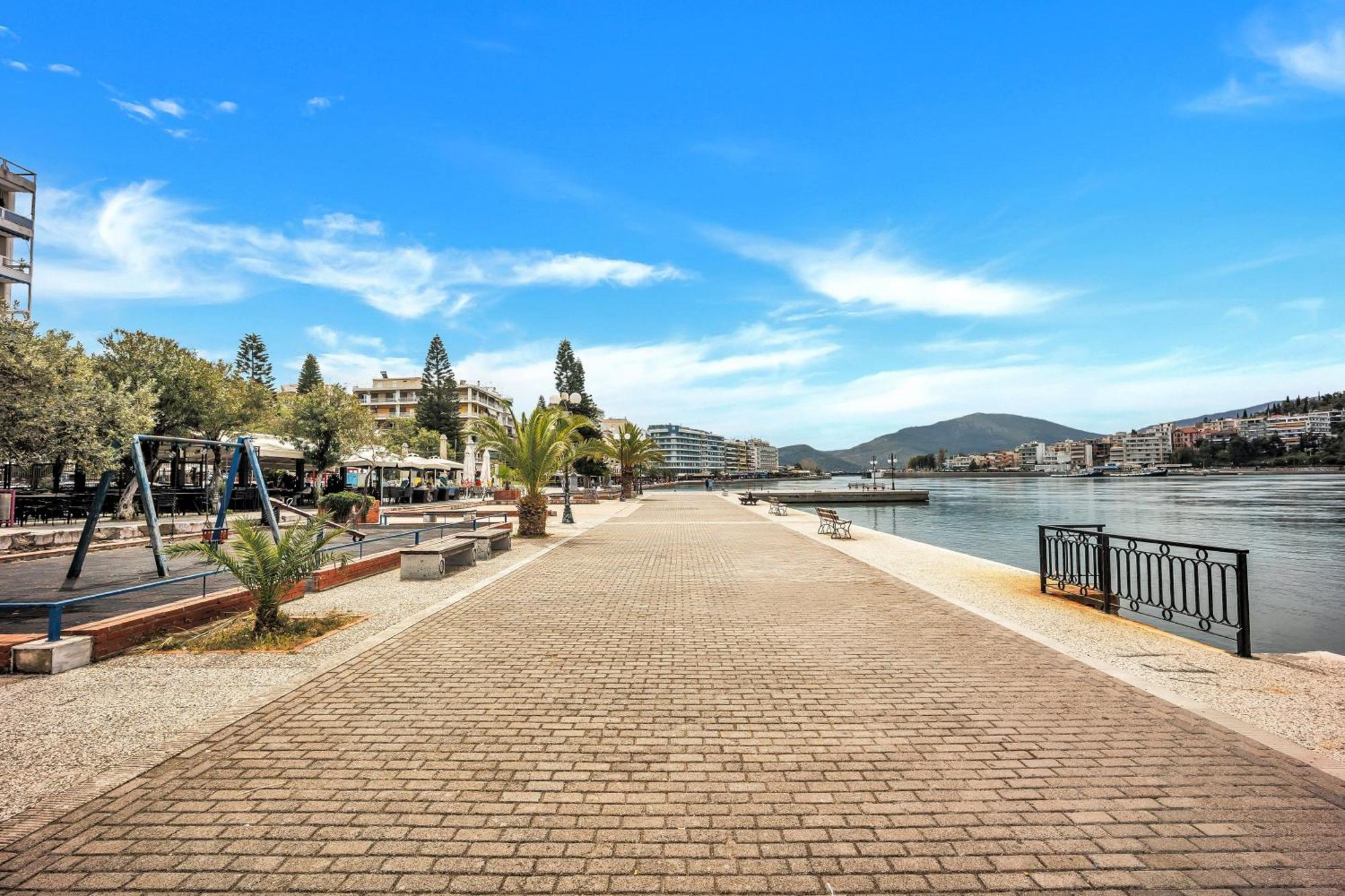 Fabulous Central Apartment Close To The Sea! Chalkís Exteriör bild